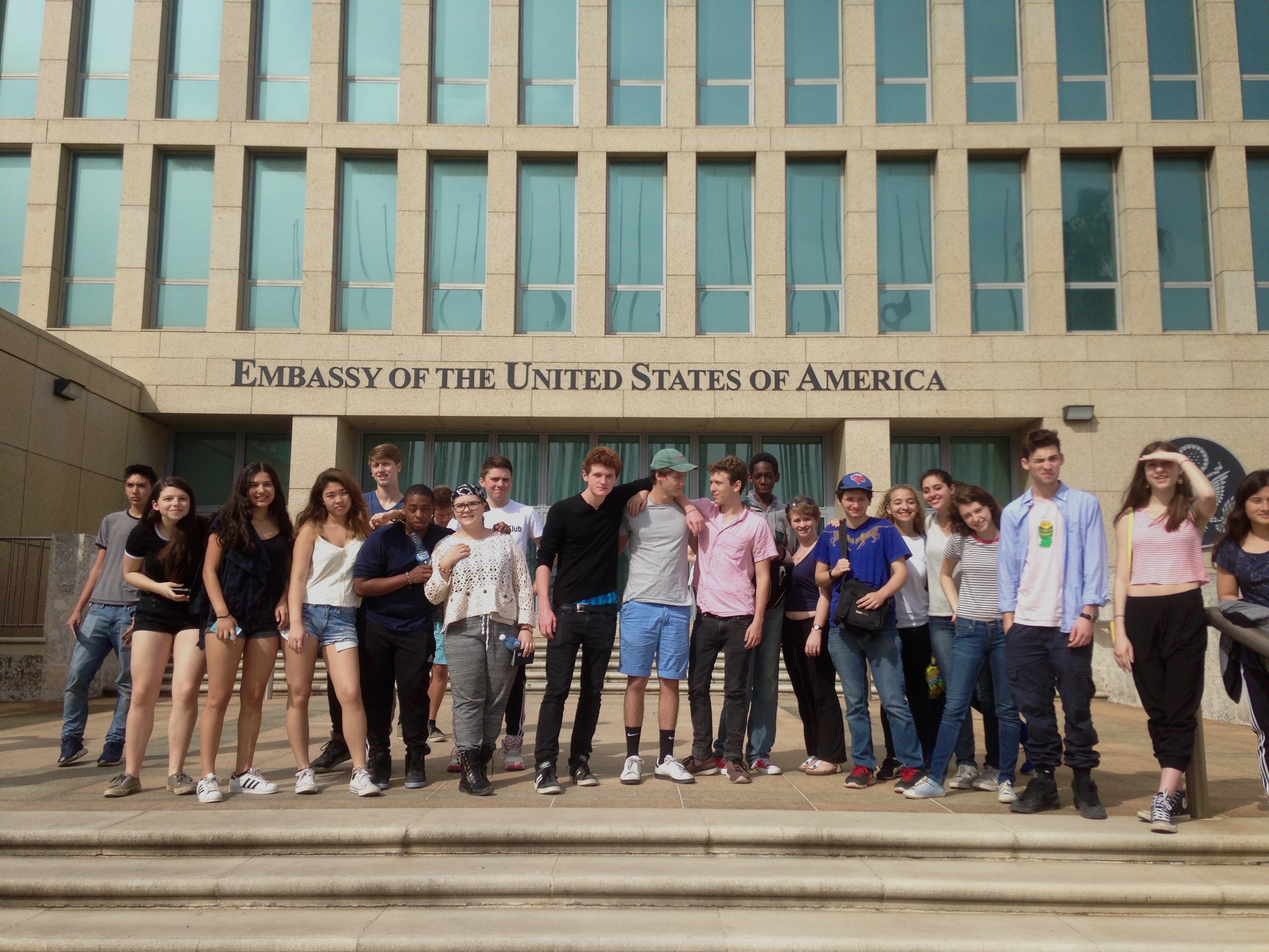Visit to the American embassy in Havana where we were briefed on the economic history of Cuba and the new diplomatic relationships between the USA and the Island.